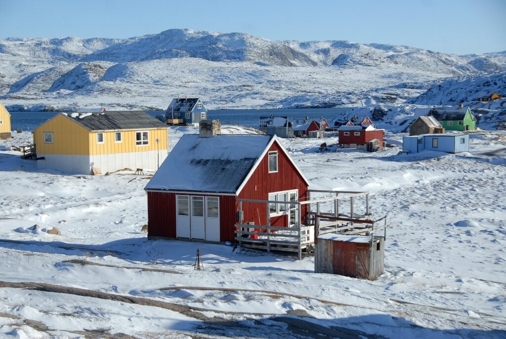 gronelandia gronelândia nuuk capital urso polar ursos polares raposas do ártico baleias orcas islandia islândia disco bay illulisat icebergs icebergues glaciar husky huskies trenó treno trenós ártico