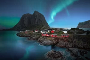 visitar a noruega, aurora boreal, auroras boreais, tromso, bergen, lofoten, ilhas lofoten, glaciares, geleira, noruega, fiordes, fjords, fiorde, noite polar, sol da meia noite, glaciar norway tours norway lofoten aurora northern lights bergen tromso alesund oslo whale watching aurora winter snow visit the nordics glacier snowmobile iceland faroe islands svalbard oslo norway aurora boreal noruega islandia islândia suécia finlândia suecia finlandia oslo reykjavik rovaniemi alta bodo bodø northern lights países nórdicos nordics booknordics scandinavia escandinávia