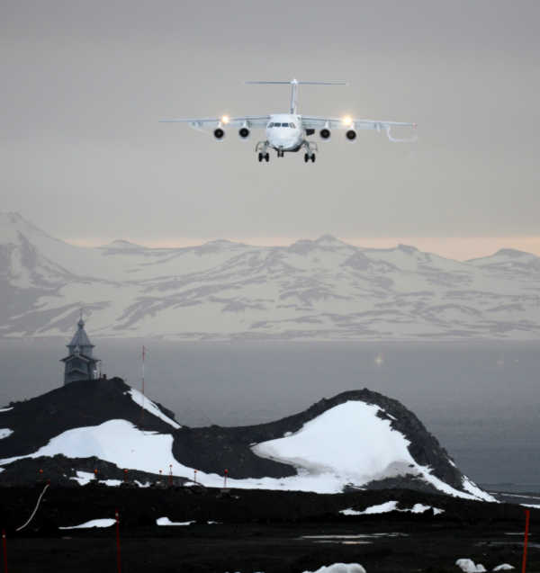 antarctica 03 paralax air cruise fly antarctica penguin antarctica cruise cruises antarctica expedition punta arenas glacier patagonia 6-day antarctica cruise